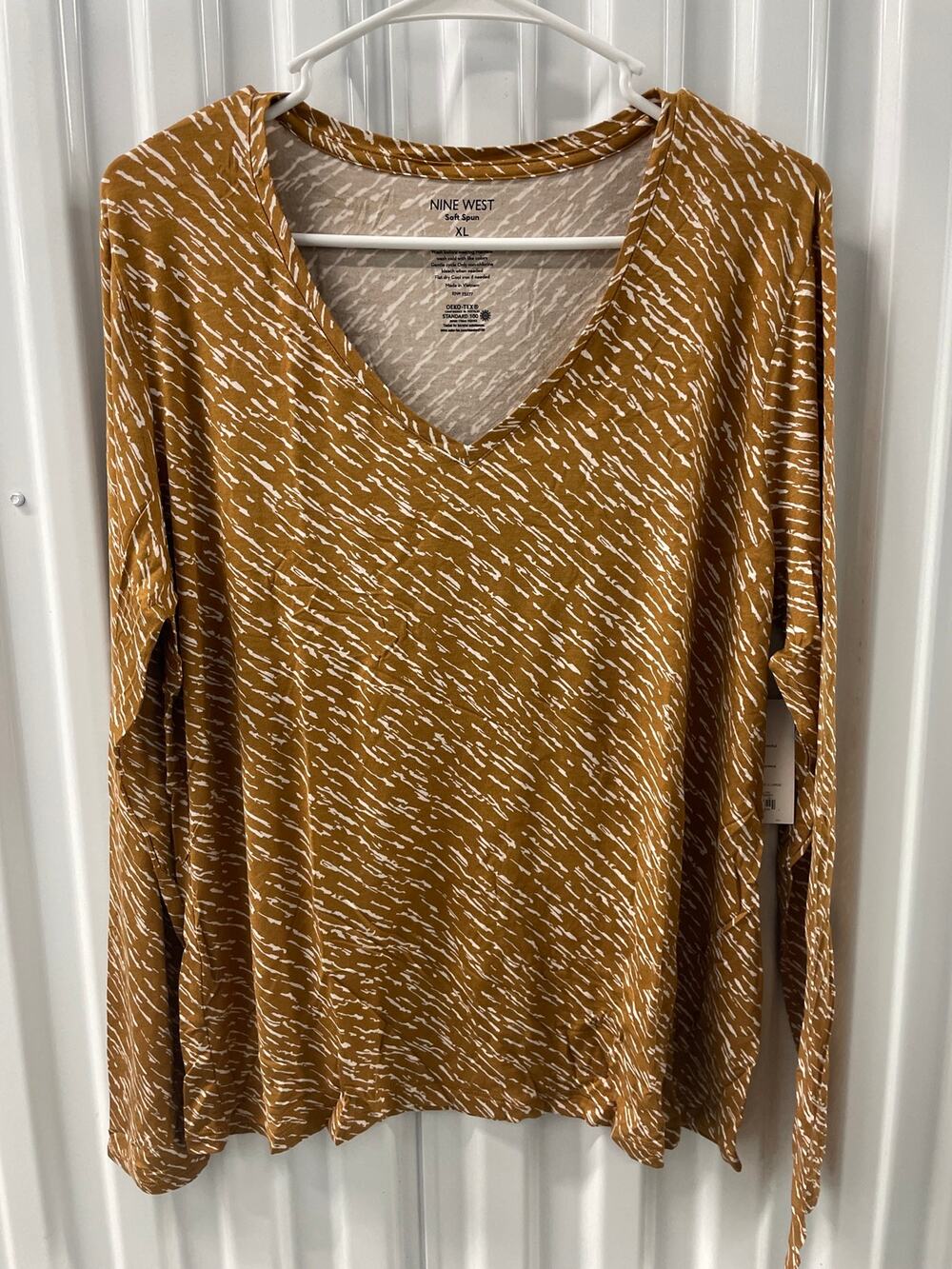 Womens Nine West Soft Spun L/S V-Neck Tee Size XL Color 200 Brown WD DG stretch
